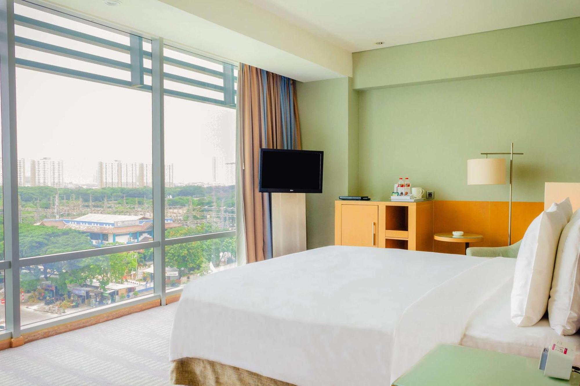 Doubletree By Hilton Jakarta Kemayoran Экстерьер фото